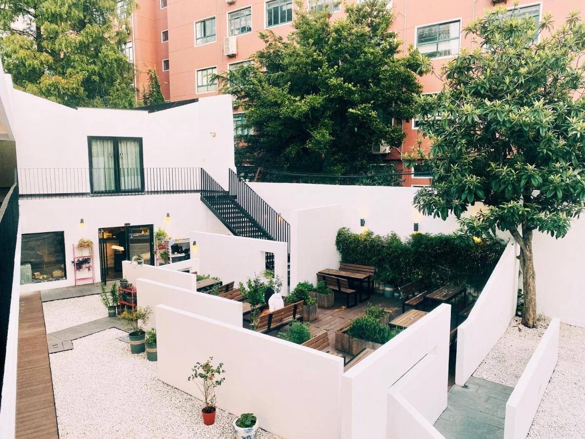 Hidden Garden International Youth Hostel -Near Oriental Pearl &Lujiazui -Garden Social Area -Bar -Cafe -Free Laundry Luggage Storage -24H Front Desk -English Service Shanghaj Zewnętrze zdjęcie