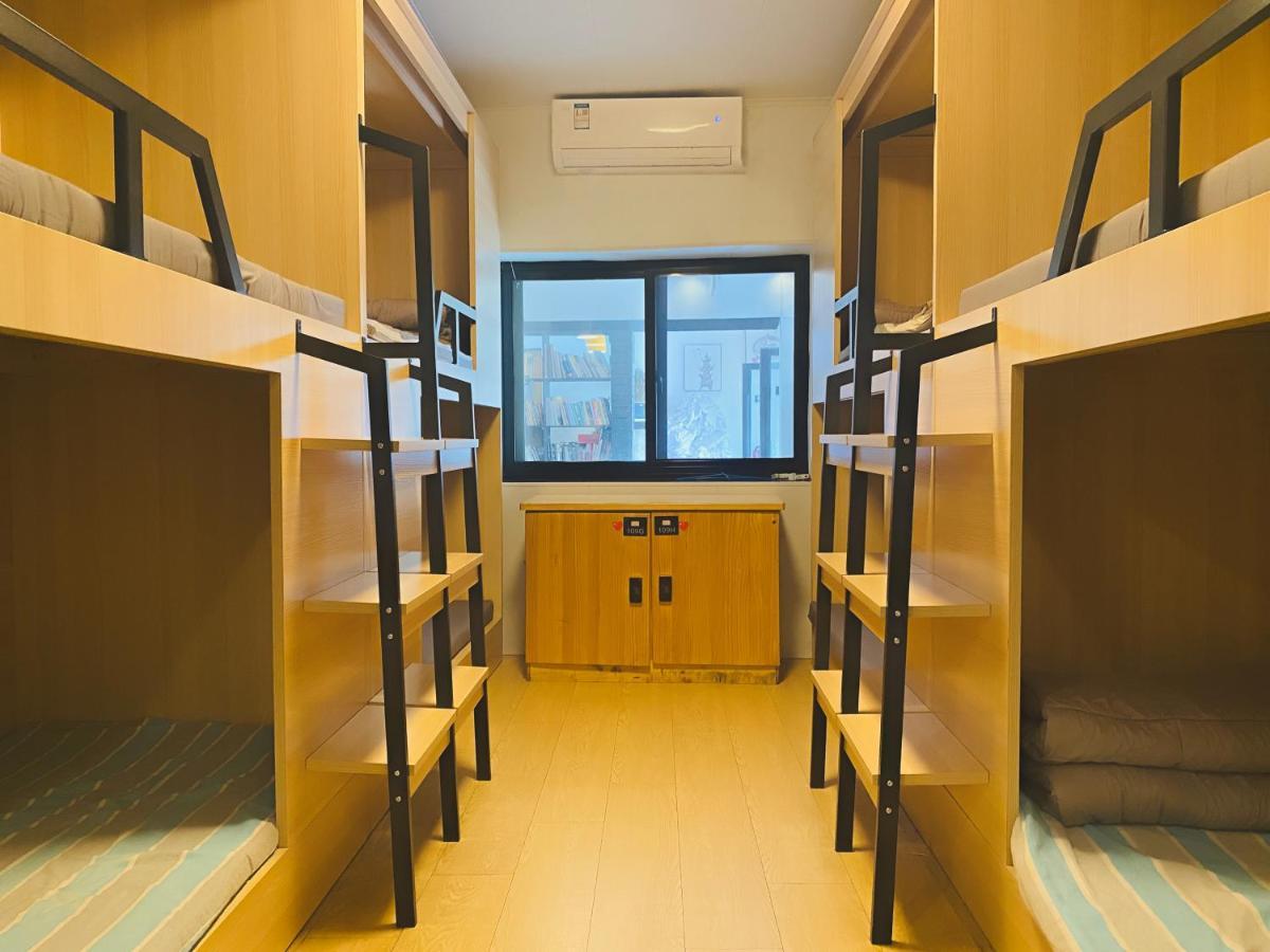 Hidden Garden International Youth Hostel -Near Oriental Pearl &Lujiazui -Garden Social Area -Bar -Cafe -Free Laundry Luggage Storage -24H Front Desk -English Service Shanghaj Zewnętrze zdjęcie