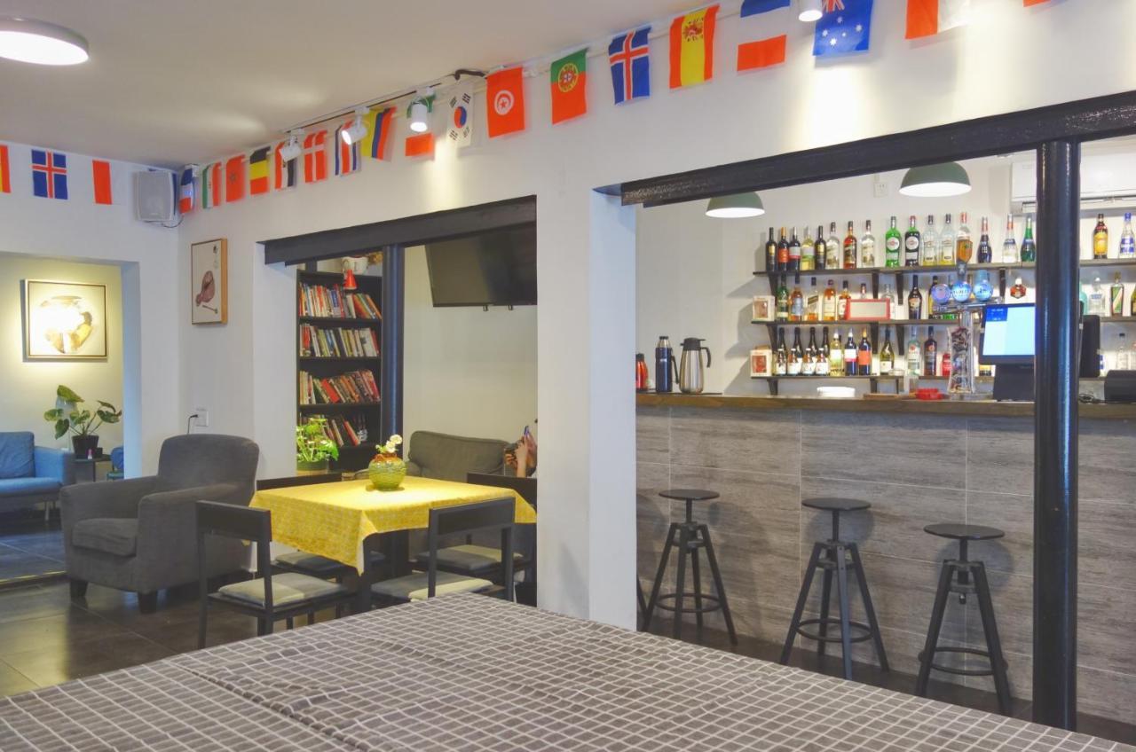 Hidden Garden International Youth Hostel -Near Oriental Pearl &Lujiazui -Garden Social Area -Bar -Cafe -Free Laundry Luggage Storage -24H Front Desk -English Service Shanghaj Zewnętrze zdjęcie