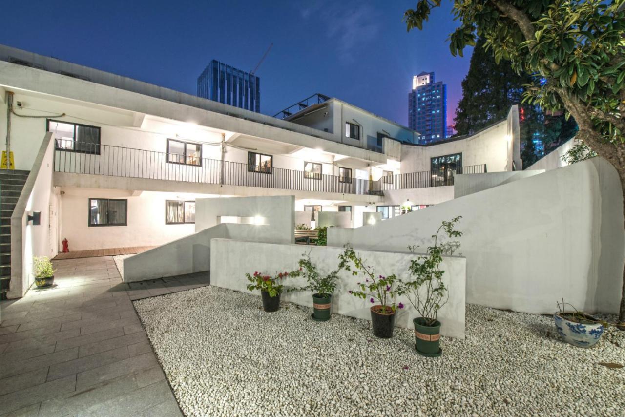 Hidden Garden International Youth Hostel -Near Oriental Pearl &Lujiazui -Garden Social Area -Bar -Cafe -Free Laundry Luggage Storage -24H Front Desk -English Service Shanghaj Zewnętrze zdjęcie